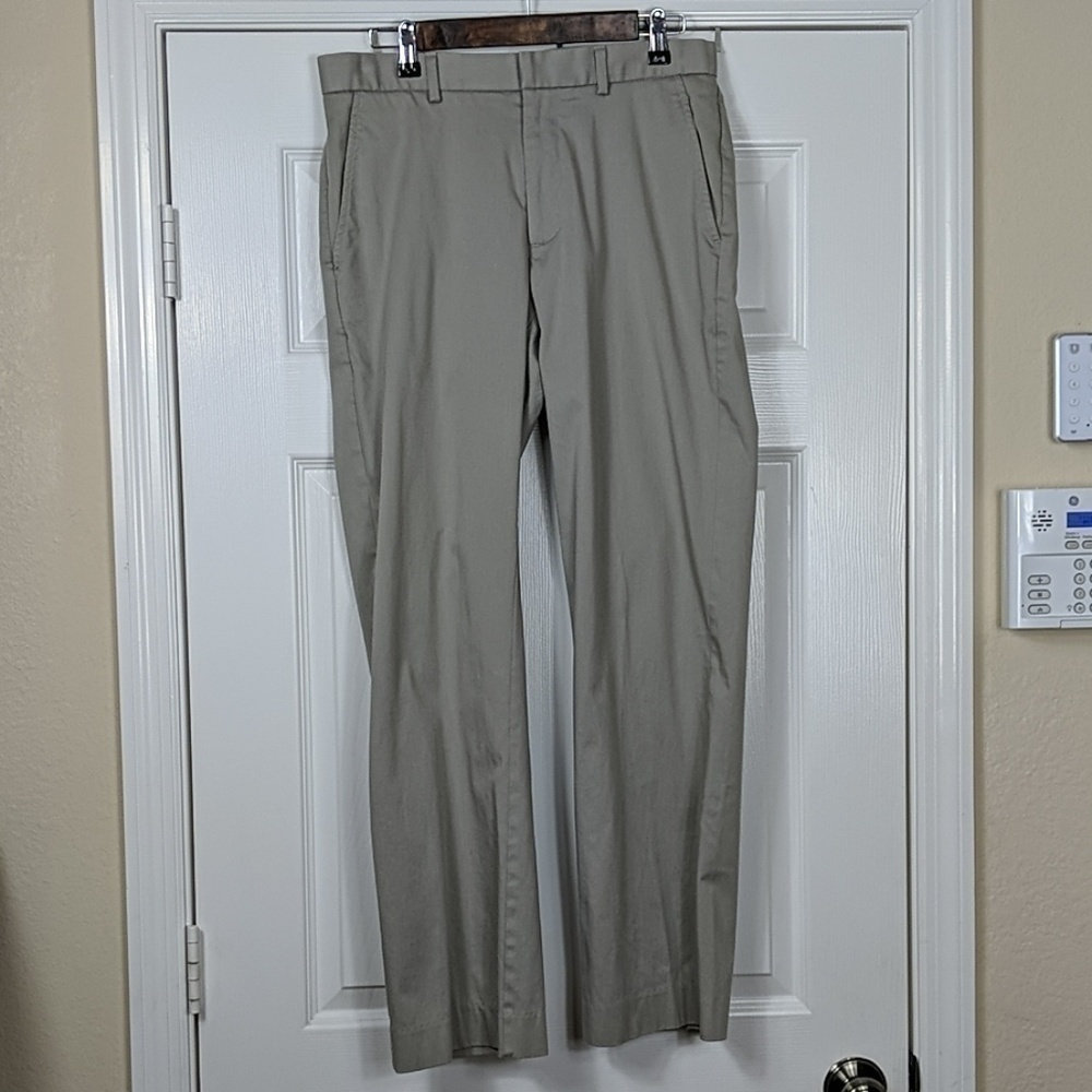 Men's GAP Straight Fit Chino Pants